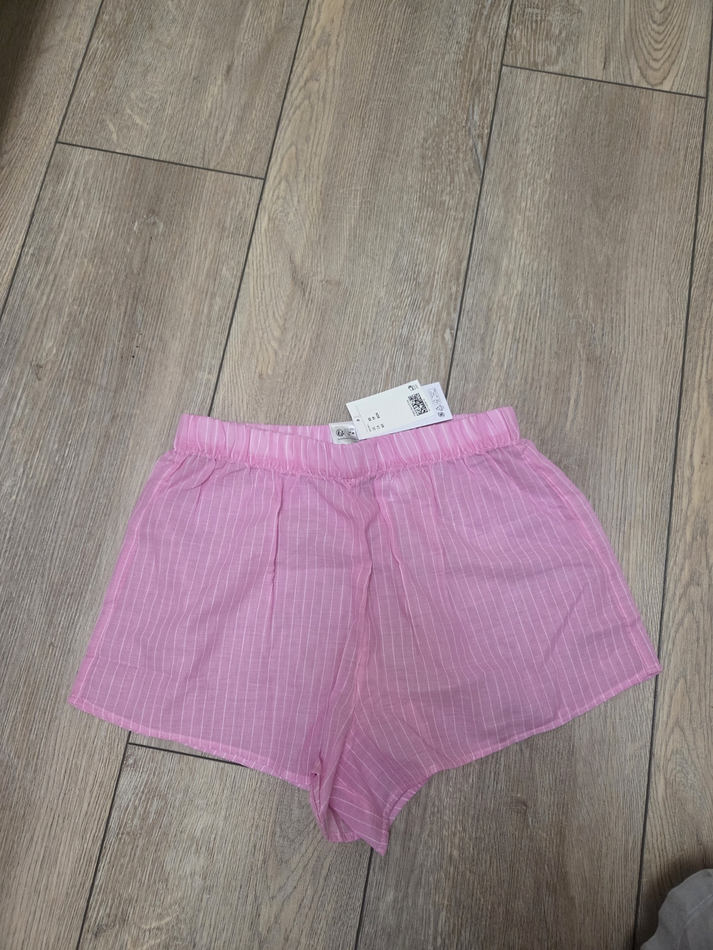 H&M New Pink Pinstripe Elastic-Waist Women's Shorts